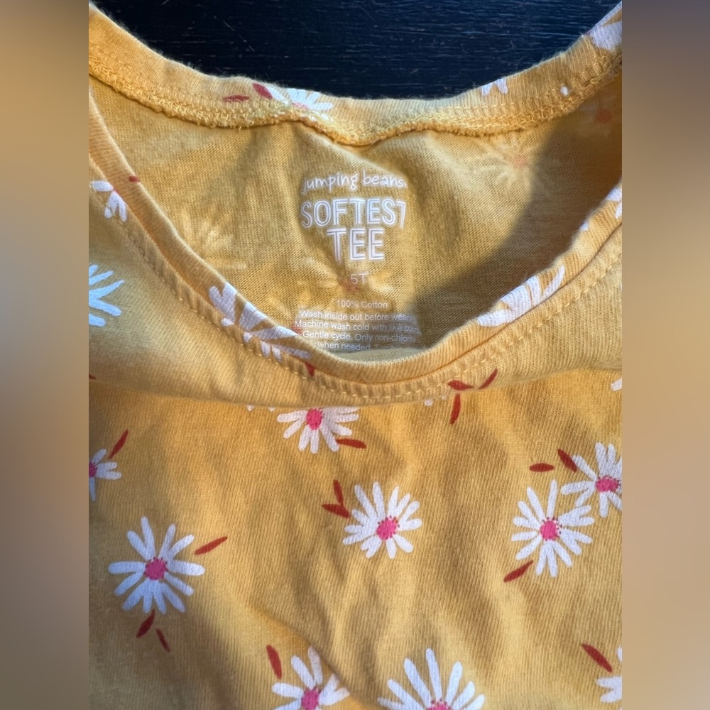 Girls Daisy Print Tie-Front Tee - Picture 6 of 6